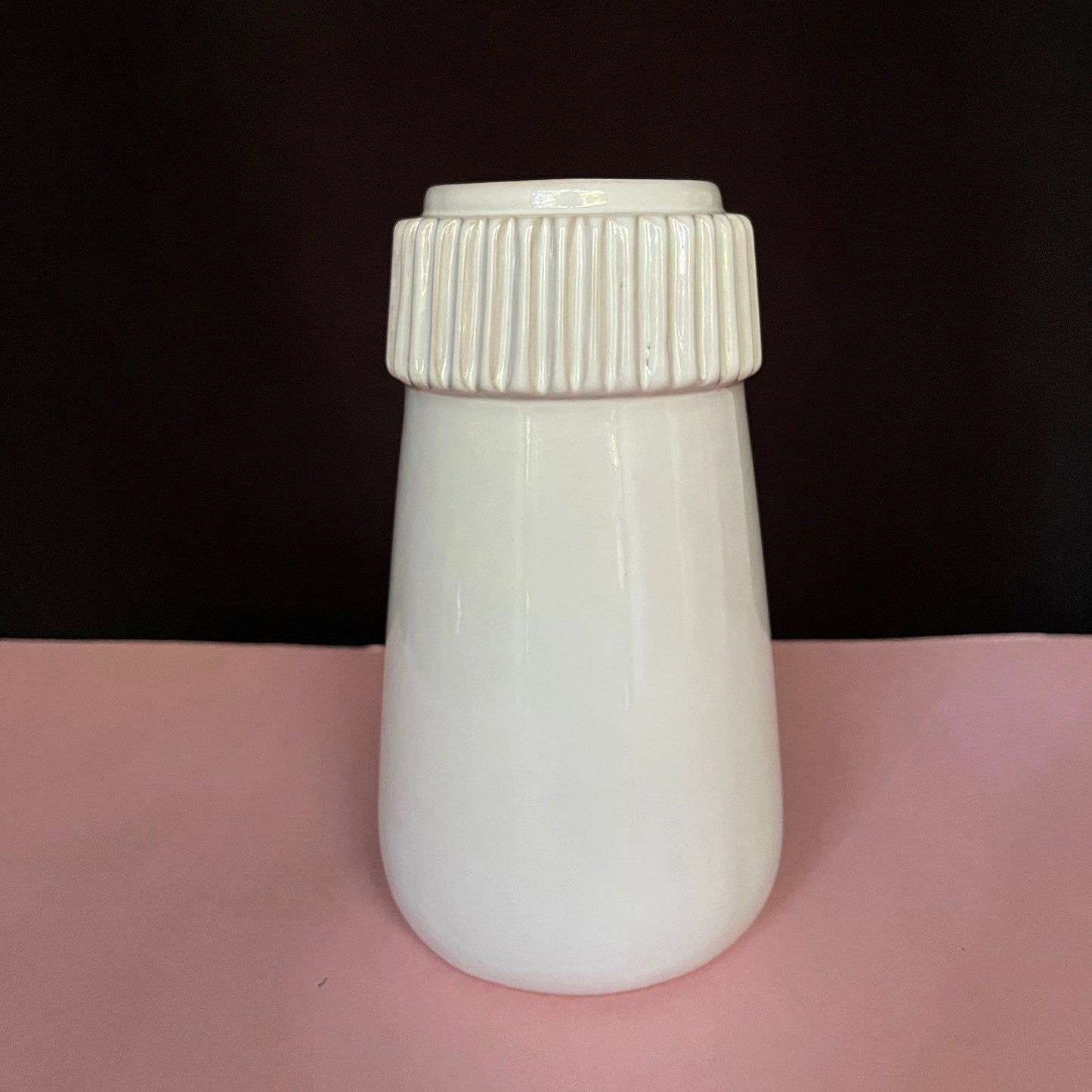 Vase for flowers. Perfect gift. Free Delivery to Montreal