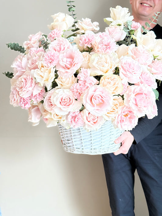 GRAND ROSE BASKET