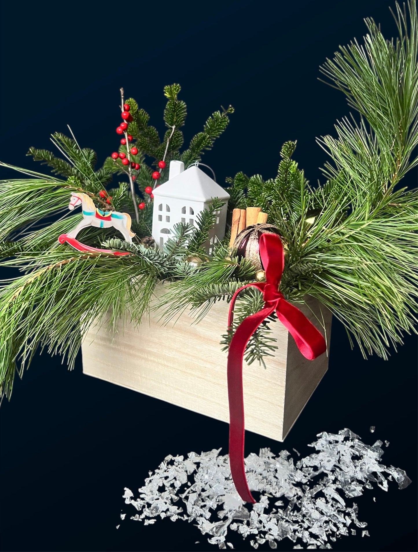 nutcrcker casse-noix new year christmas gift montreal flower arrangement fleurs flowers cinnamon horse old stye