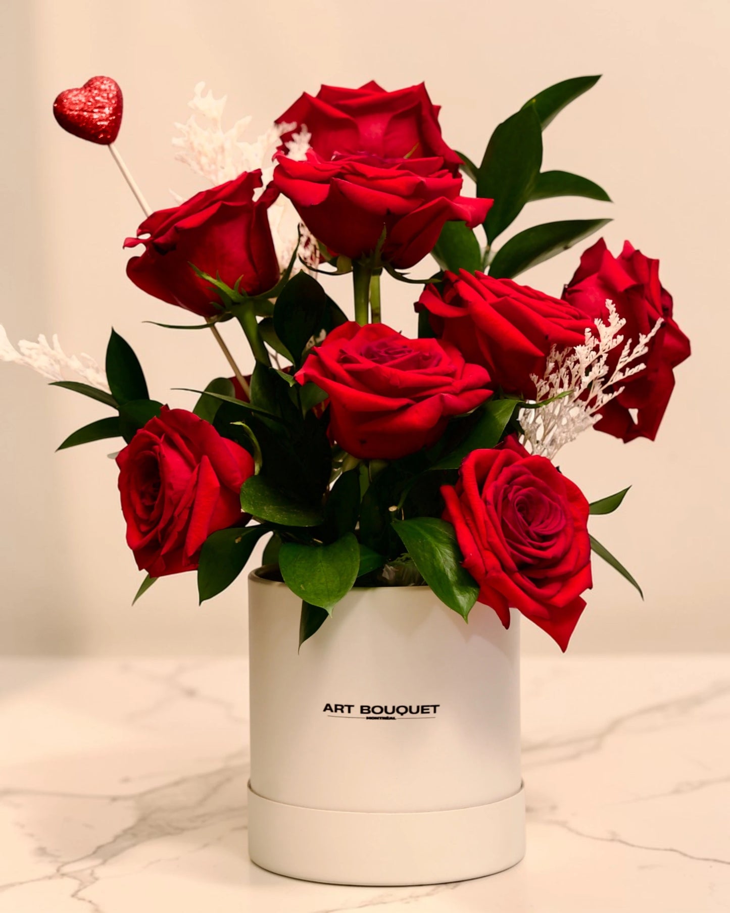 Bouquet of red roses in a beige box. Perfect gift for Valentine's Day, anniversary. Florist Verdun, Montreal, mtl.