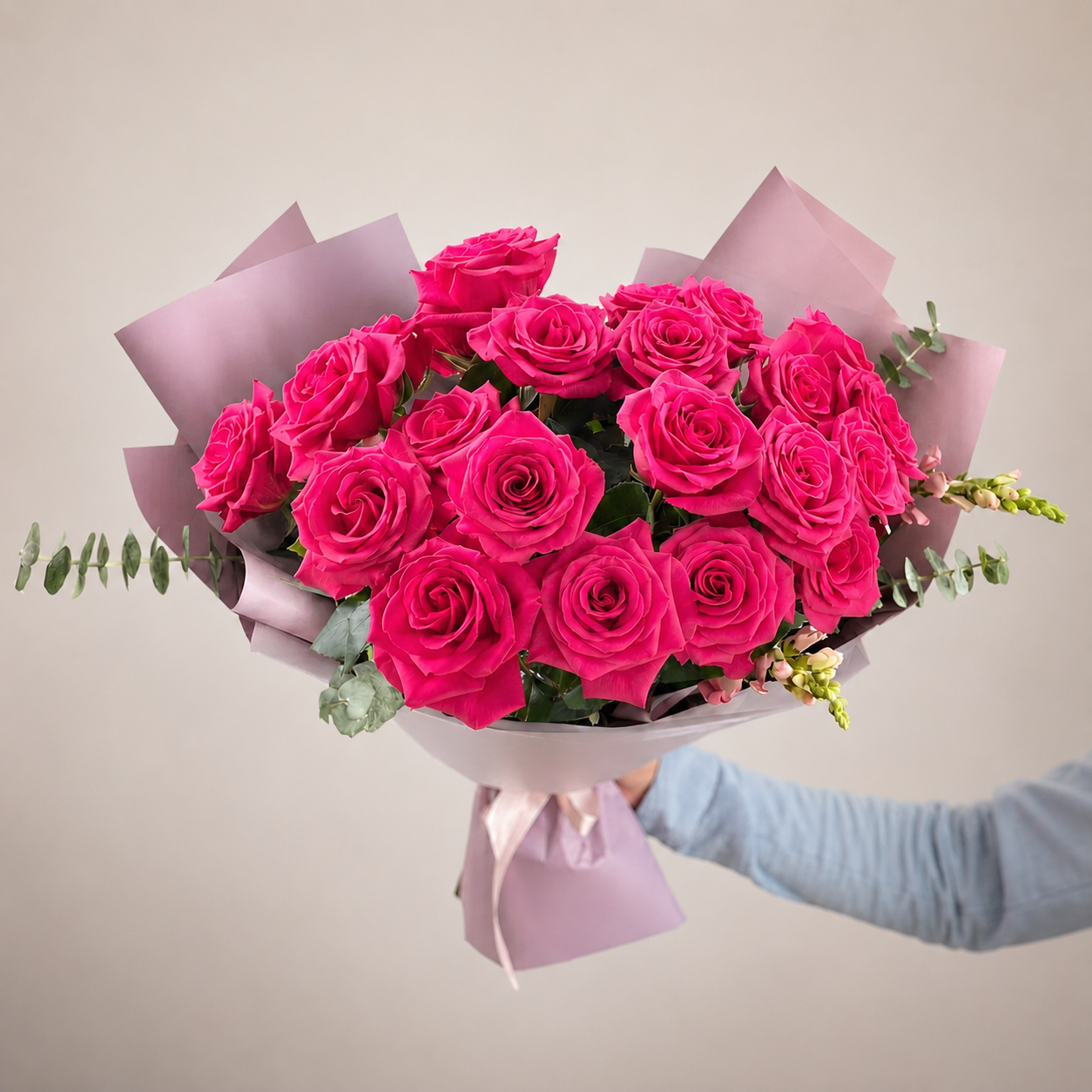BERRY LUXURIOUS ROSE BOUQUET