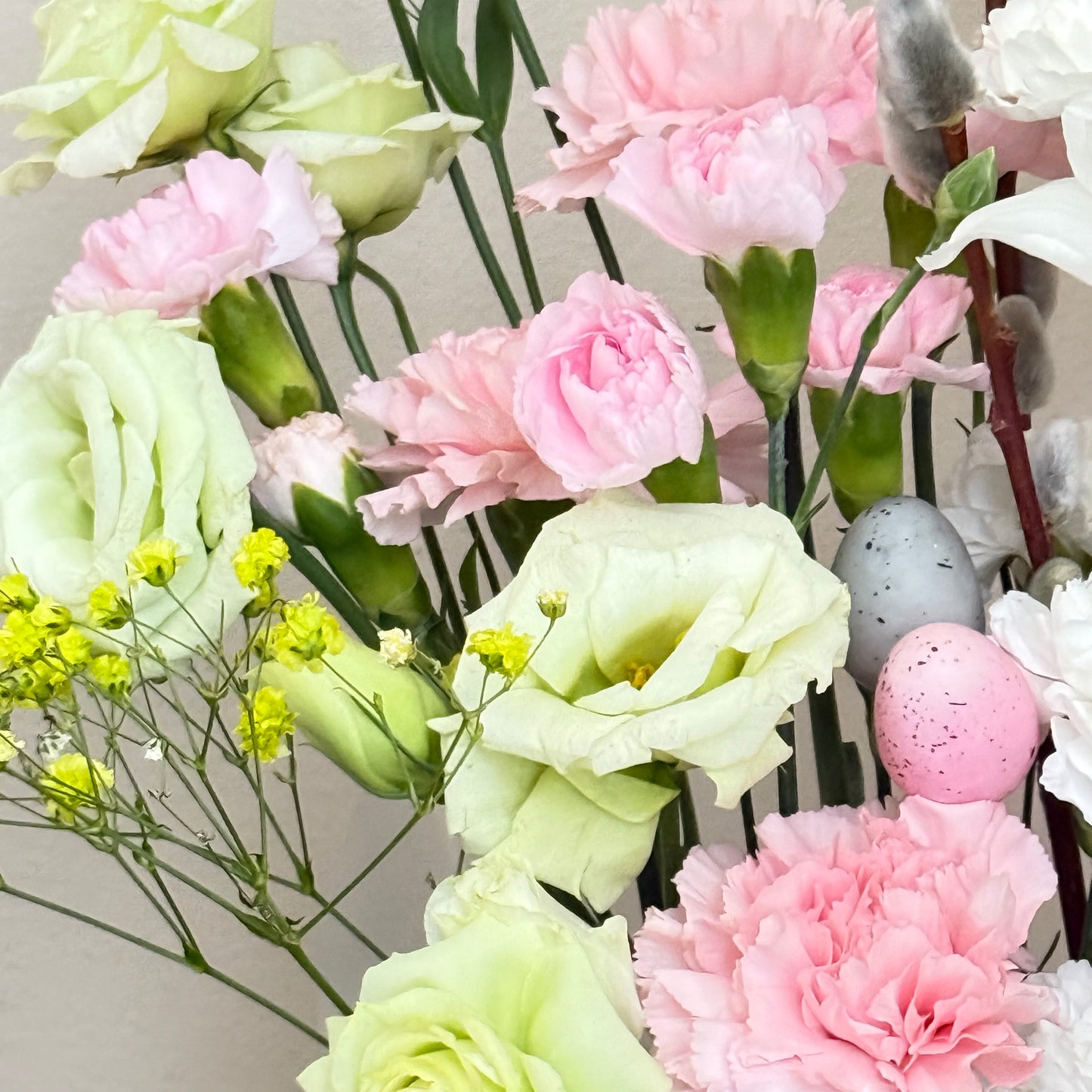 COMPOSITION FLORALE DOUCE