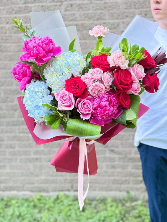 best flowers in montreal peony roses hydrangeas wow bouquet florist fleuriste