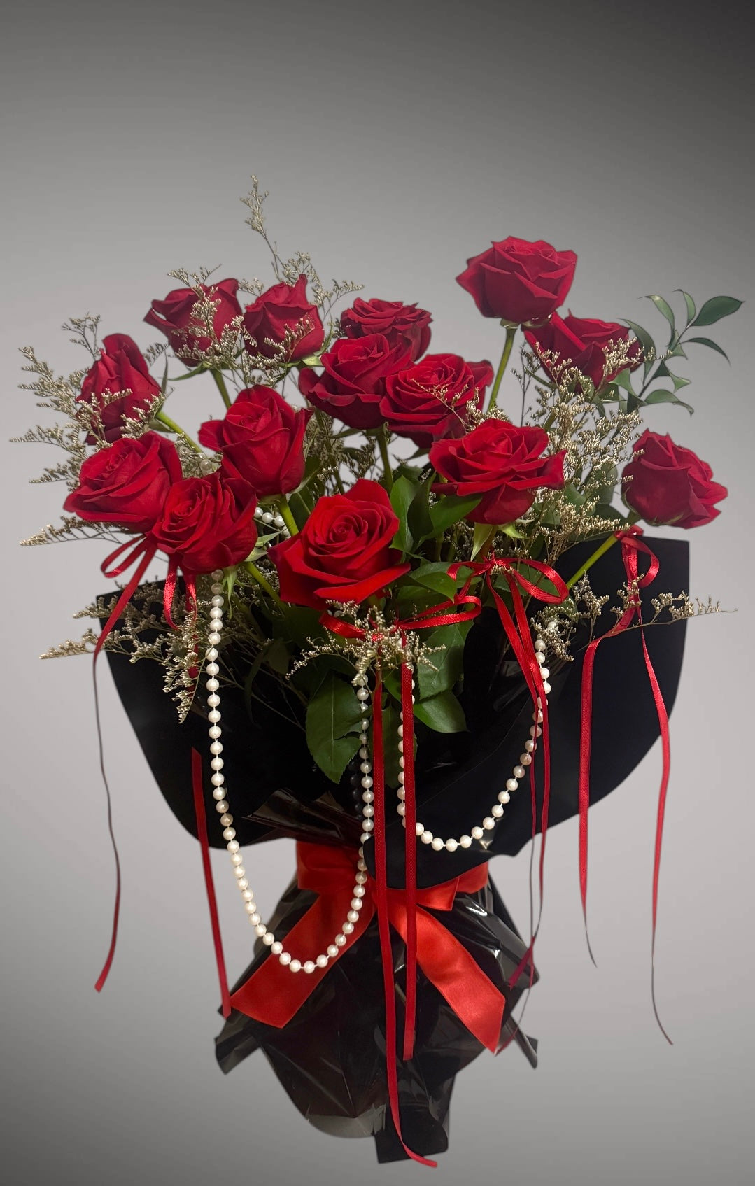 red roses bouquet flowers flower shop montreal delivery fleurs roses rouges luury premium wow 